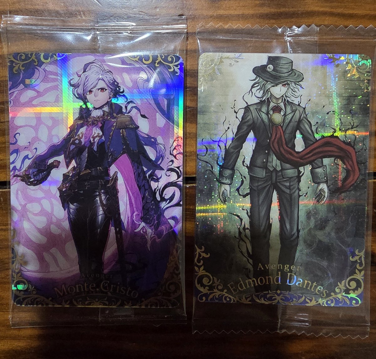 페그오 2부 종장 겸 크리스마스 기념
RT해주신 마스터 분 추첨 1명
뉴굴왕+암굴왕 웨하스카드 세트를 드립니다!

플레이 이력 인증 받을 예정이고, GS반택으로 보내드려요!