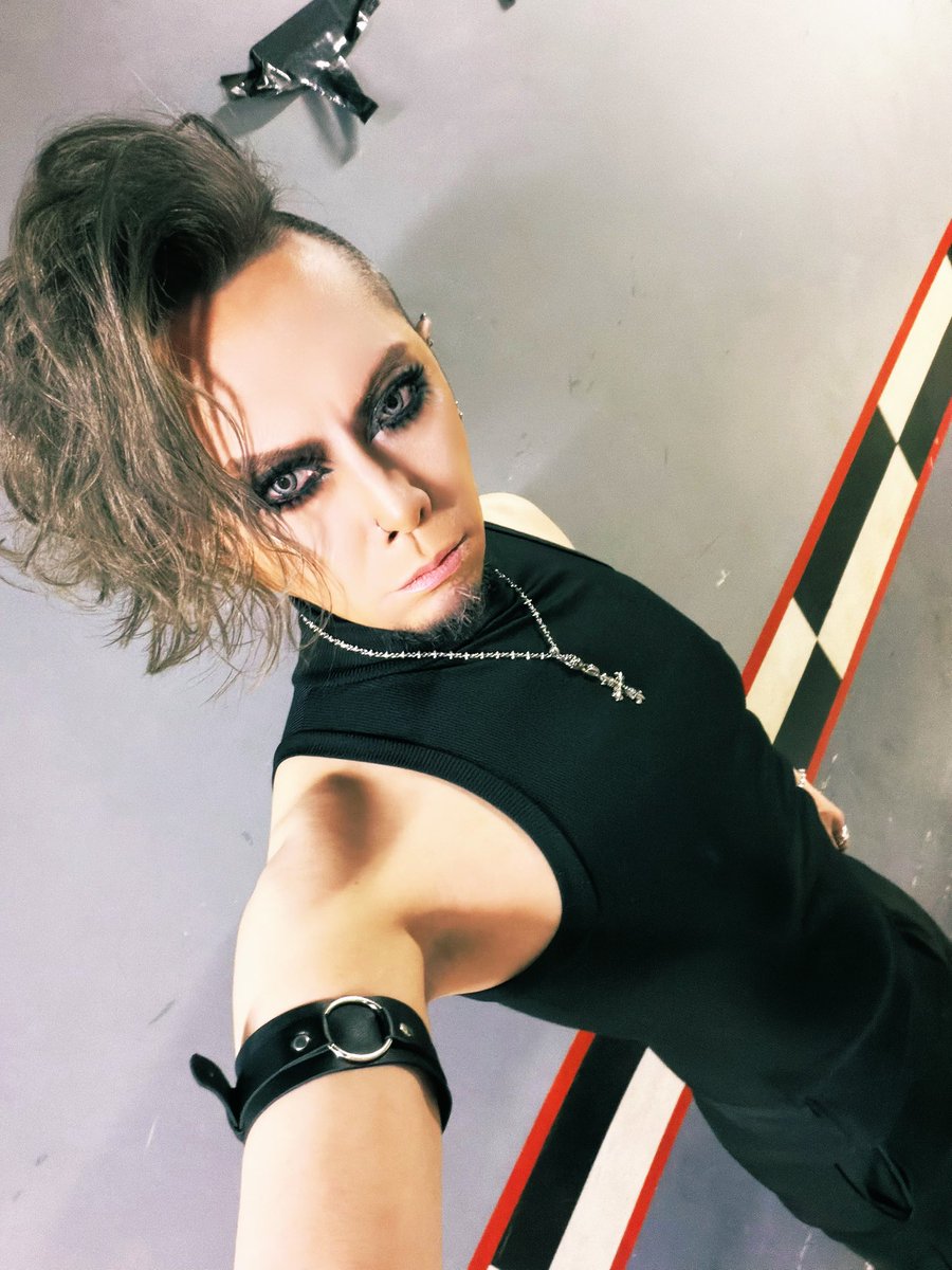 逆しまな歯車を仮面が嗤う。 / 薄紅色 Piano 【Re:】 arrange 逆しまな歯車を仮面が嗤う。 / 薄紅色 Piano 【Re:】 arrange Drift to