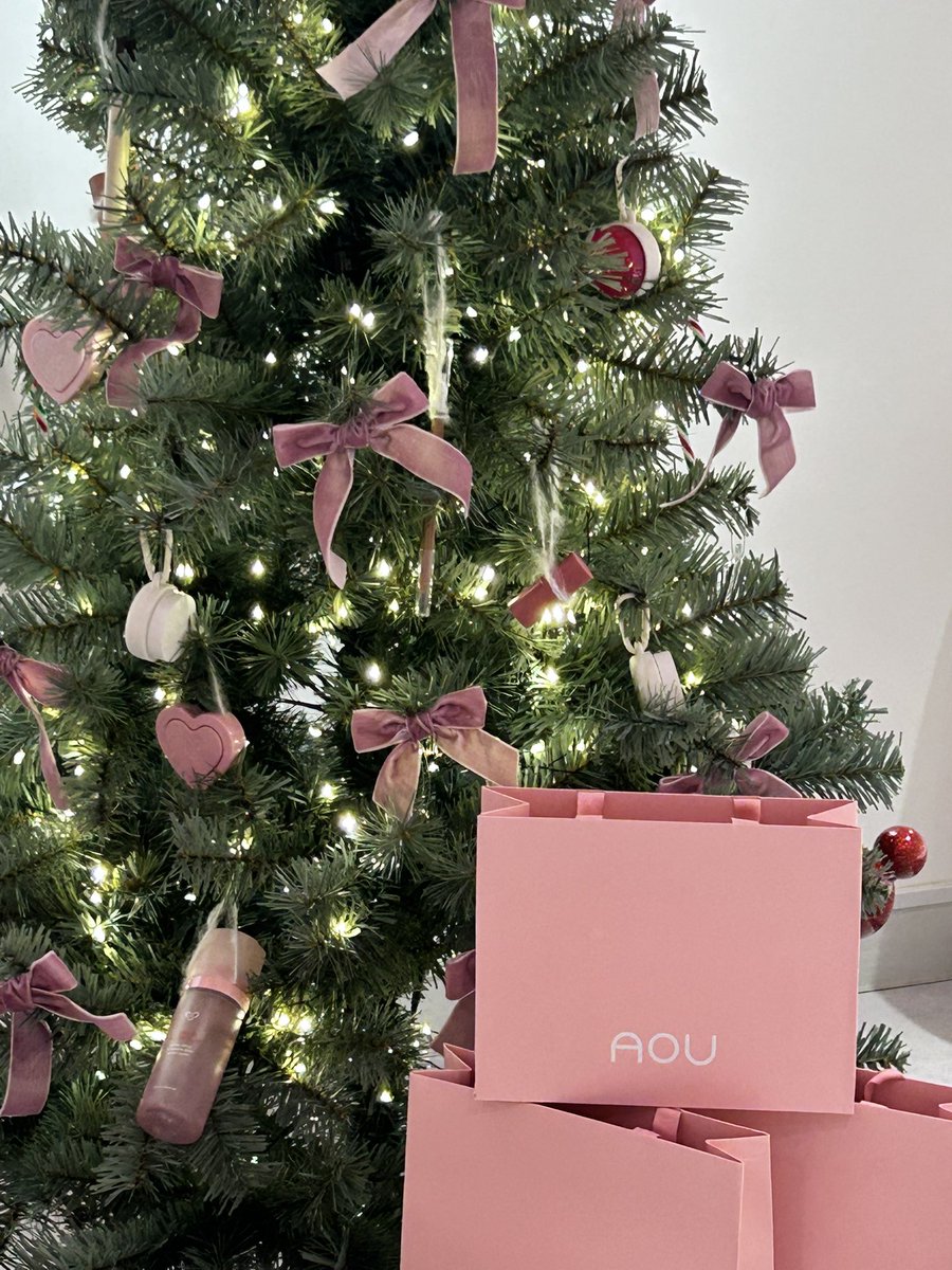 お化粧品まとめ売り✩.*˚約70点以上あります!!写真必見っ!! 今知りたい！Z世代女子のトレンド1位「純欲メイク」おさえておきたい