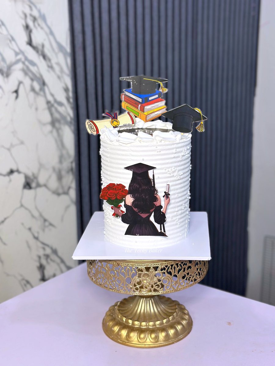 Leemahpearl_'s tweet image. Hello little miss graduate ❤️

5’3 in vanilla and Redvelvet 
Frosting Whipped Cream 
Price: 25,000 

📍ILORIN 

Please repost ❤️