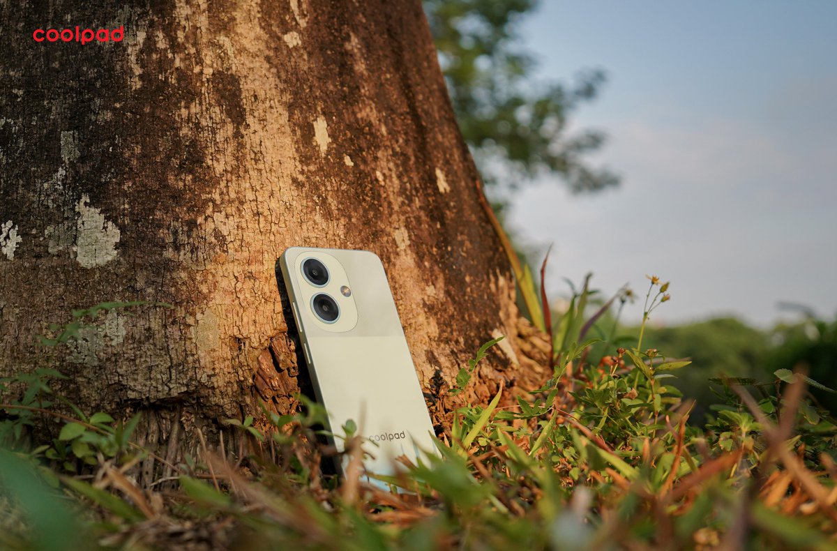 Coolpad_global's tweet image. As the sun sets, CP12 Neo stands out with its clean lines and balanced form, framed by the warm glow of the evening.
#CP12Neo #Coolpad #DesignFocus #SunsetMood #LifestylePhone