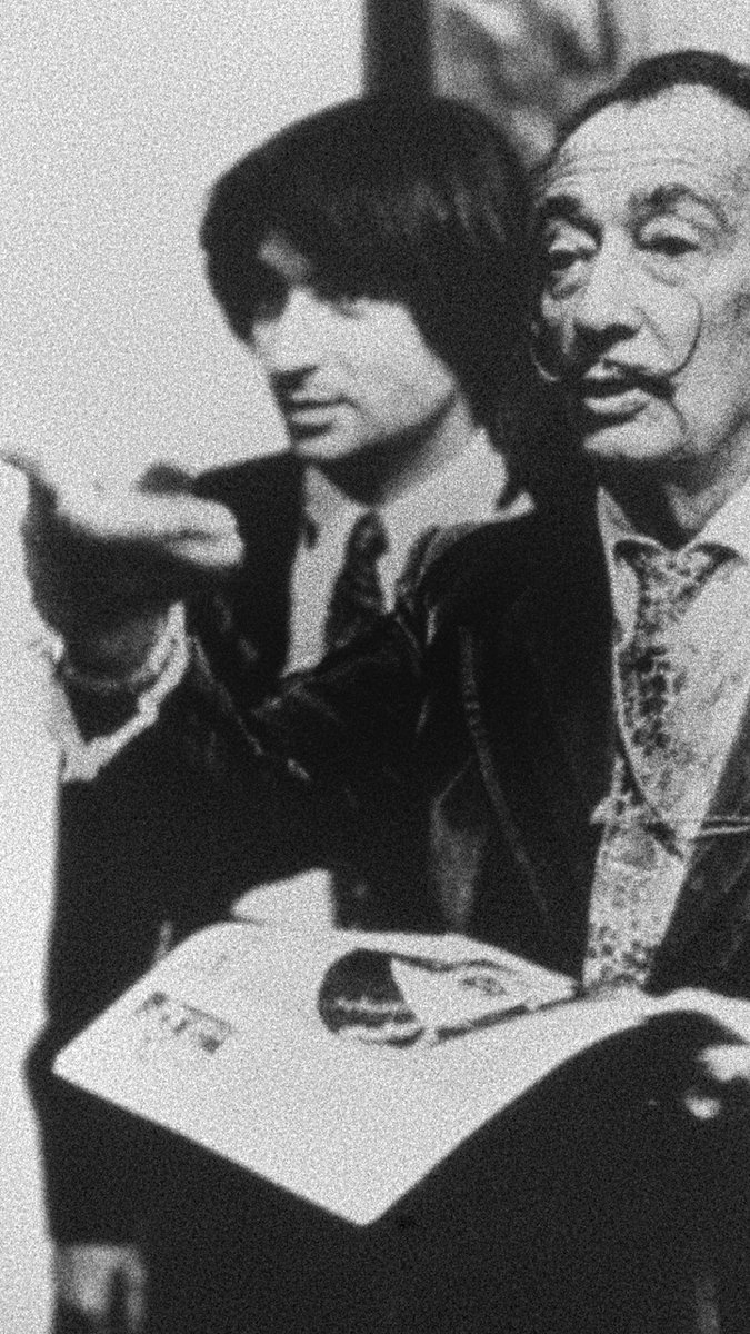 bncproduccions's tweet photo. Art, ironia i rebel·lia en estat pur.
DIOS LO VE 😎 Un documental sobre Oscar Tusquets que retrata un personatge irrepetible de la gauche divine, entre genis i provocació.
🎬 En cartellera a diversos cinemes.
👉 Consulta les cartelleres. https://t.co/hAwKK2KmtU