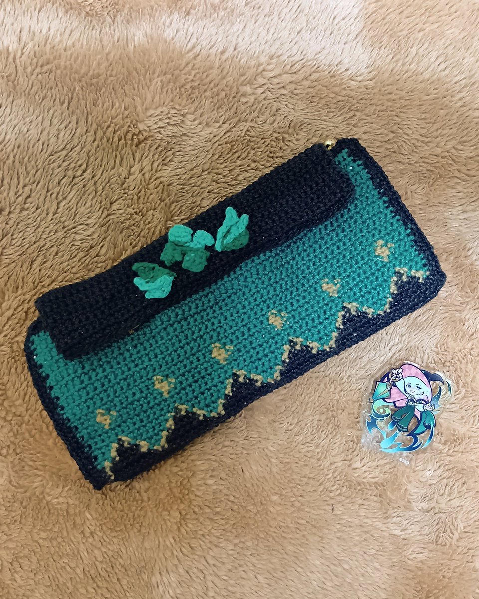 異ロザくんをイメージした長財布を編みました！ 色々こだわって作って