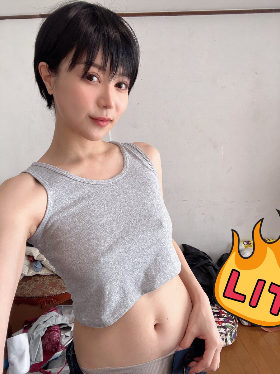shiromine_miu's tweet photo. 初めてのショートヘア〜 https://t.co/RsXzcPNTYU