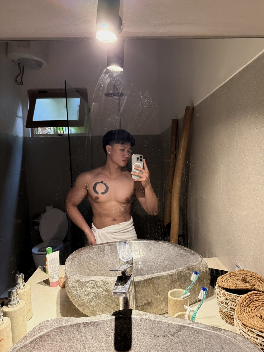 Kenzo Naozumi tweet media