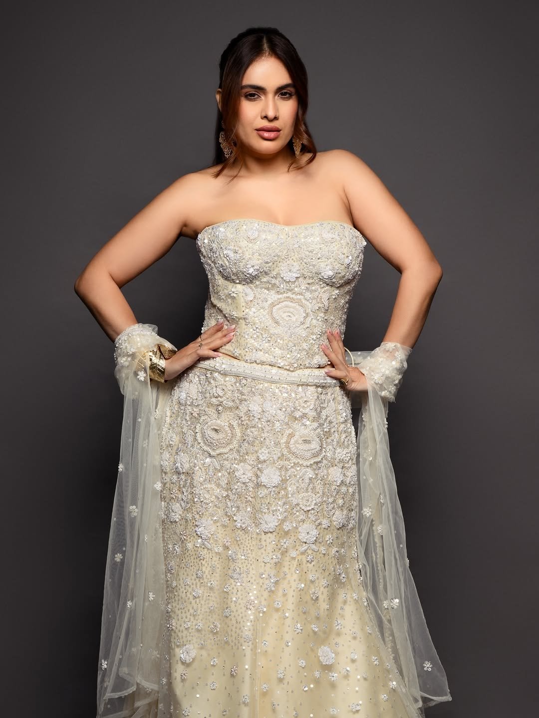 G82EJ7bbYAEAVow?format=jpg&name=large