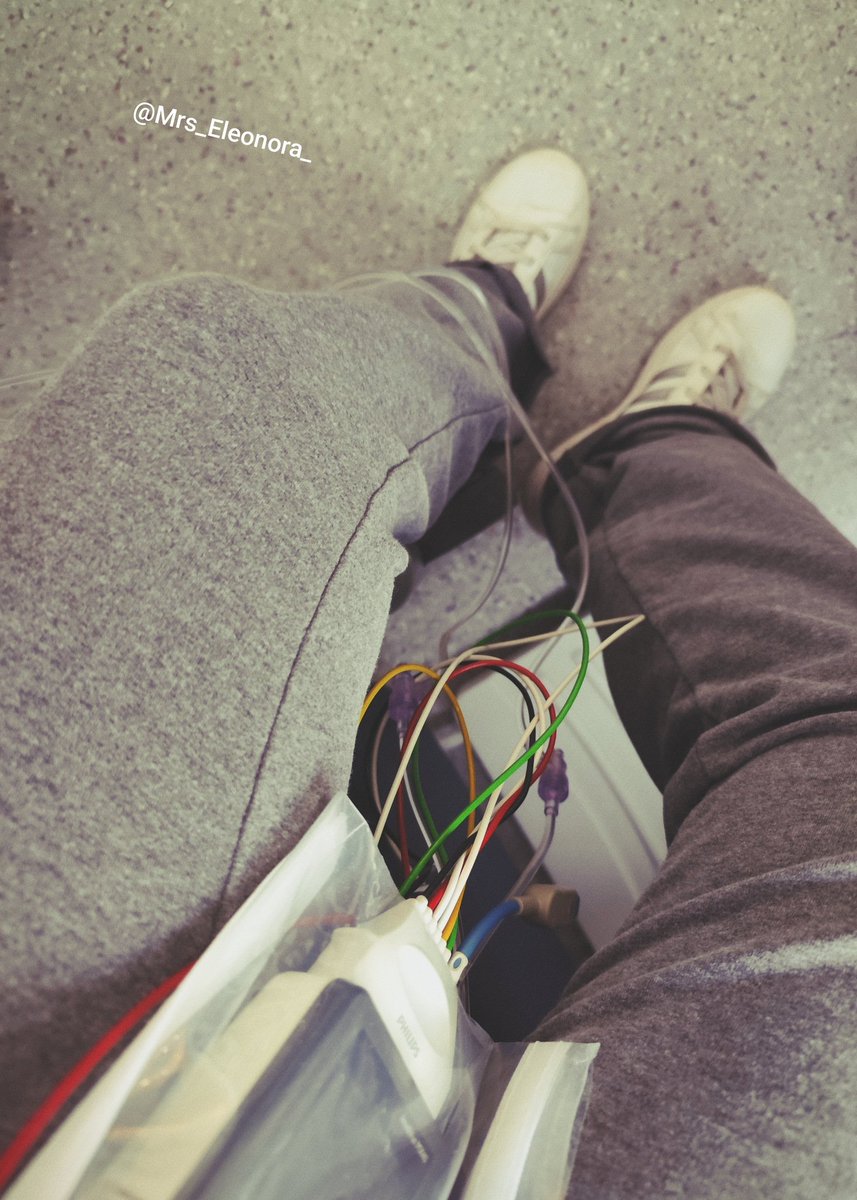 Mrs_Eleonora_'s tweet photo. Kinesie (therapie) met kabeltjes en baxsters.
Ik kan da😊
#Opname #cardio https://t.co/BRXaPqGefj