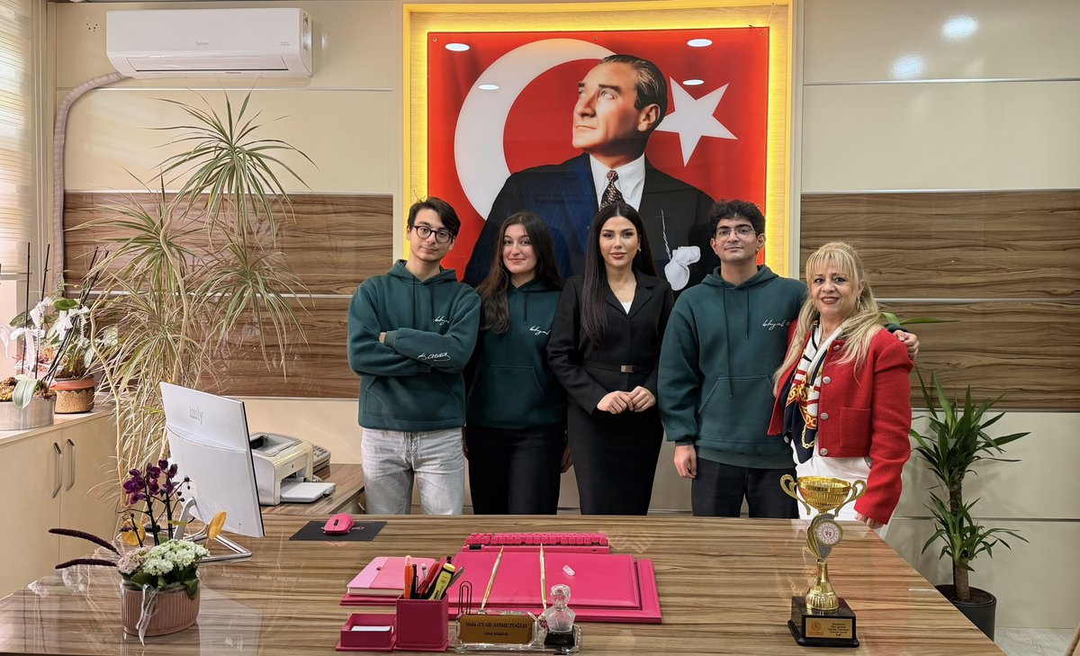 Hüseyin Yıldız Anadolu Lisemizde güzelliklerle dolu bir gün daha…
Satranç Şampiyonları
Basketbol Sultanları
Futsal Aslanları
2024 Mezunu Tıp Fakültesi Öğrencilerimiz
<a href="/Beylikduzu_mem/">Beylikdüzü İlçe Millî Eğitim Müdürlüğü</a> <a href="/MucahitYentur/">Murat Mücahit Yentür</a> <a href="/bulent_karacan_/">Bülent KARACAN</a>