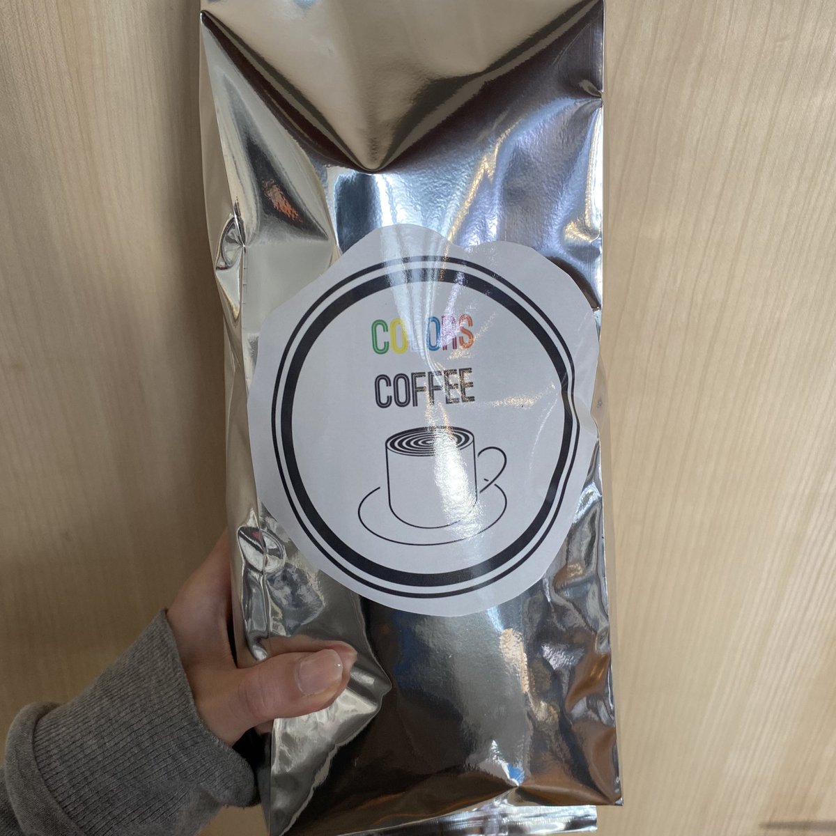 colors_coffee's tweet photo. スタッフのテラです！

COLORS COFFEEは、カフェやお店向けの商品も取り扱っています☕️

季節に合わせたオリジナルブレンドの作成や、kg単位でのご注文も可能です🌈

用途に合わせてご提案できますので、ぜひ一度お試しください🤲🏻

#colorscoffee
#コーヒー
#就労継続支援B型
#colors弘明寺 https://t.co/2wuWcijkds