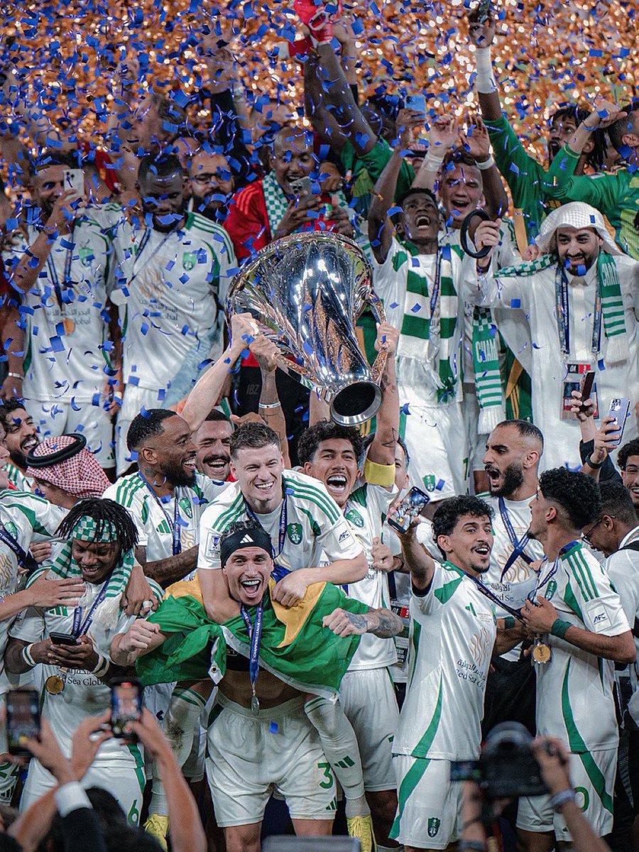 mohmad_alshieky's tweet image. على ذكرى فوز كبير القارة النادي #الأهلي ببطولة #دوري_أبطال_آسيا_للنخبة في نسختها الأولى أقر الاتحاد الآسيوي إقامة الأدوار النهائية للبطولة مجدداً في #جدة من ١٦- ٢٥ أبريل ٢٠٢٦ بعد النجاح الجماهيري والتنظيمي الكبير للبطولة في معقل #الأهلي بجدة ..
بلادنا قبلة المناسبات الرياضية…