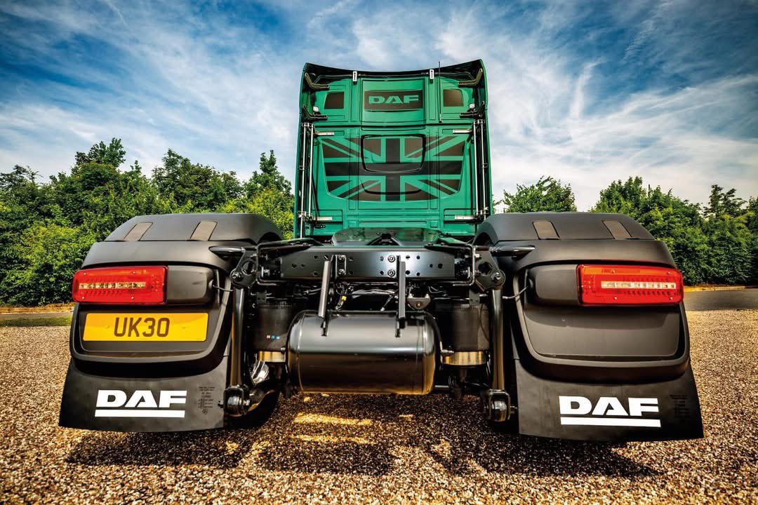 TrucknDriver's tweet photo. Celebrating 30 years at the top of the UK truck sales chart, DAF marks the milestone with a striking new XG+.
Discover what sets it apart in our bumper DAF feature, packed with insight and in-depth coverage, out now!
#TruckAndDriver #DAF #DAFXGPlus #UKTrucking #TruckLife https://t.co/IVlXCwiEcB