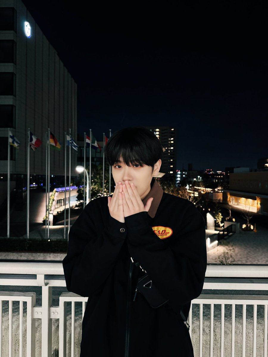 나흘 tweet media