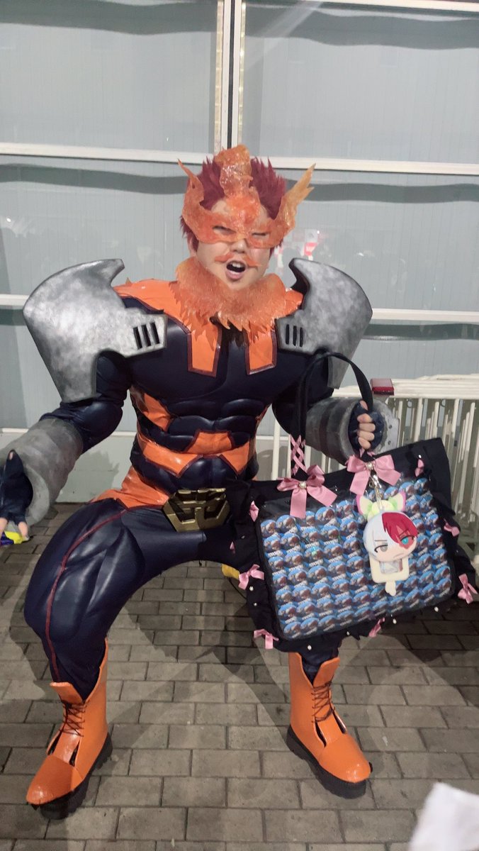 みなさんが拡散してくれたおかげで探してた写真をいただけました😭

焦凍強火オタクのエンデヴァー

「焦ォォ凍ォォォォォォォォォ！！！」

#ジャンプフェスタ2026 
#ジャンフェス2026