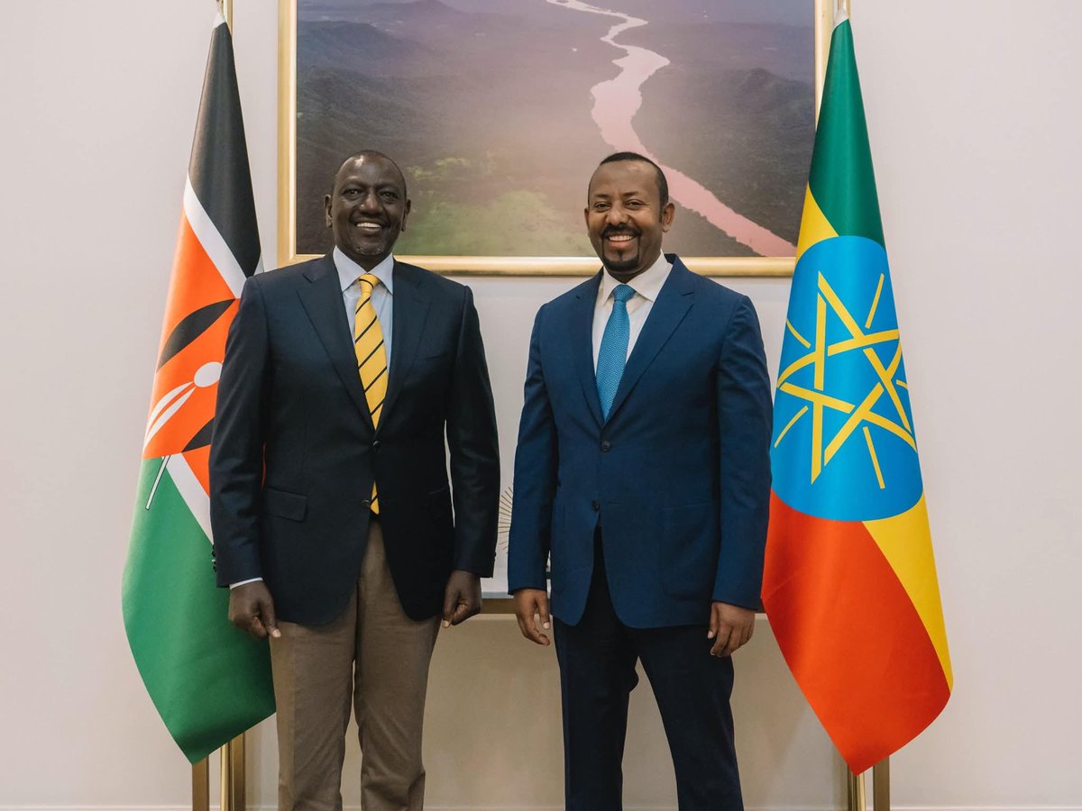 ButaDubi's tweet photo. H.E. Dr. William Samoei Ruto, President of the Republic of Kenya, is in Ethiopia for a one-day working visit. He was warmly received by H.E. Dr. Abiy Ahmed Ali, Prime Minister of Ethiopia. The visit reflects the strong, strategic, and all-weather ties between our sisterly nations.
