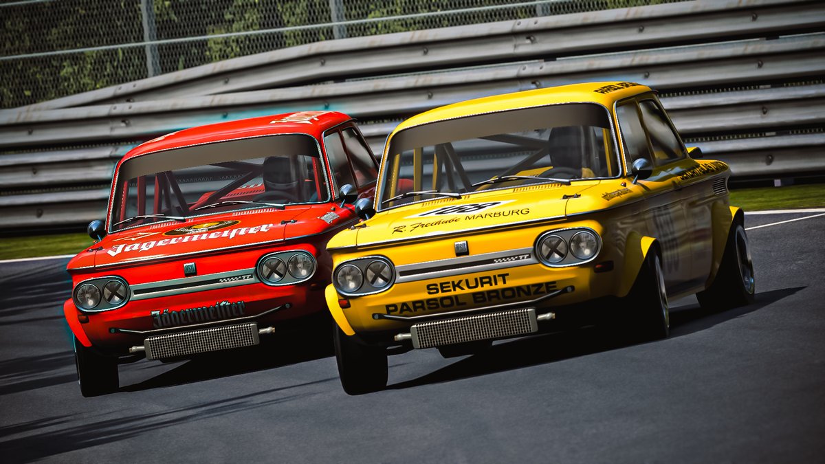 RaceRoom tweet media