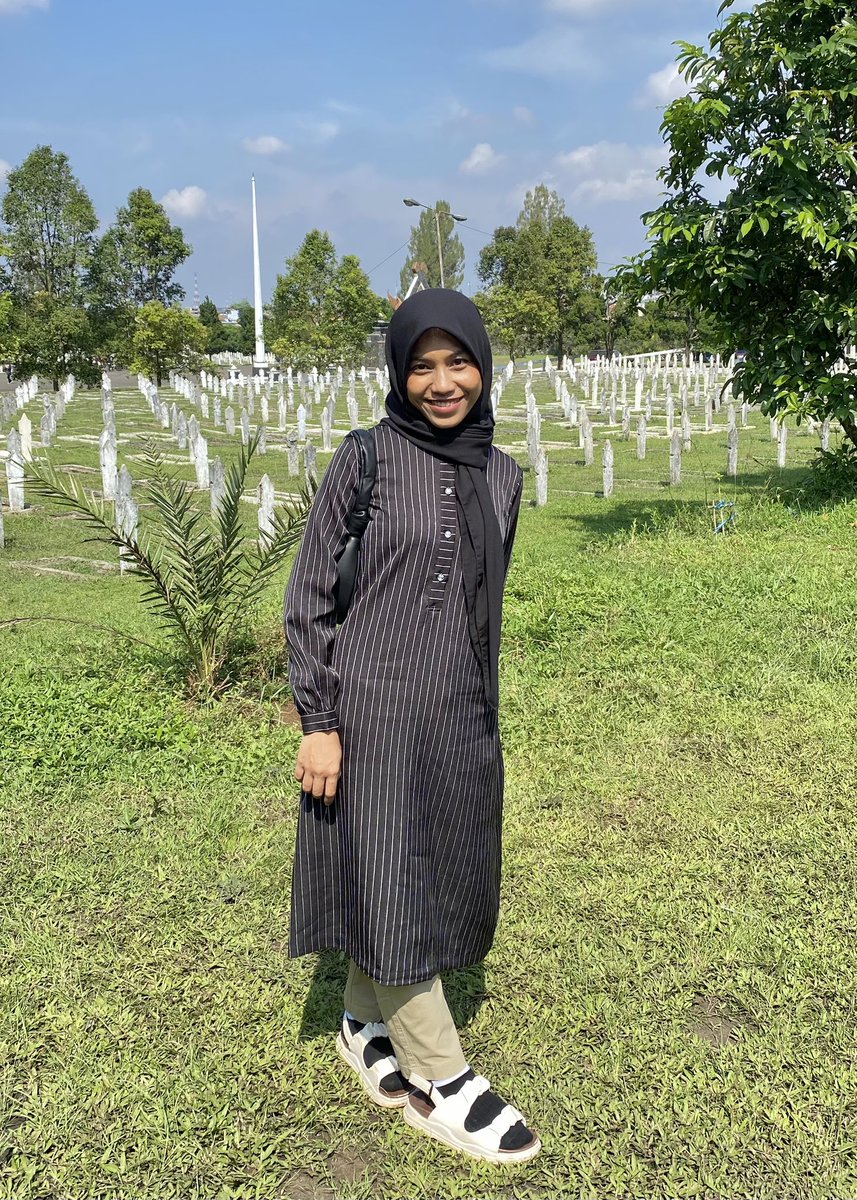 2018 &amp; 2021. 2018 karena itu masa-masa aku ngerasa remaja bangettt, ngekos, kuliah, bersosial..

2022, karena melewati kehilangan terbesarku (ibu bapak adekku meninggal barengan) dan aku belajar survive beneran! belajar memahami banyak hal yang ga pernah terpikirkan sama aku..