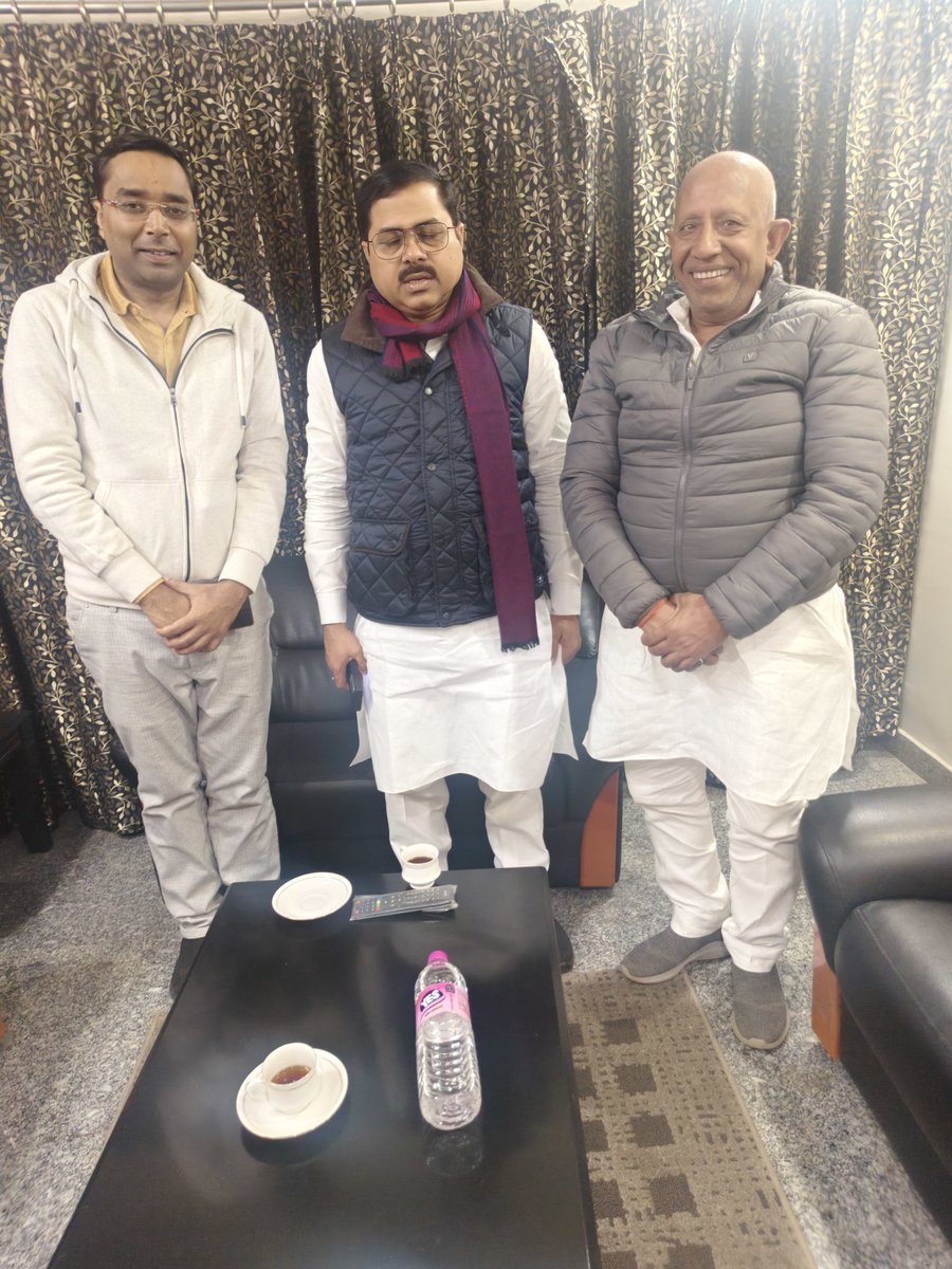 Pawankediaa's tweet photo. @BJP4UP के महामंत्री आदरणीय श्री संजय राय जी से शिष्टाचार भेंट किया।
@sanjayraiupbjp https://t.co/crV7Z0KgP0