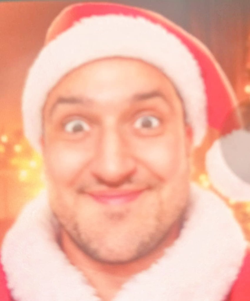 Awesome Giveaway! Join <a href="/FefeDemeny/">Fefe Demeny</a> at 12pm UTC with link below as he gives away about $500k worth of cool stuff. May be your lucky day! 

youtube.com/watch?v=K47nr0…