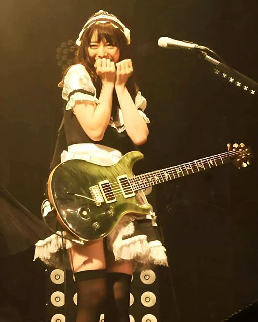 MisaMaidChuck1's tweet photo. Happy Tono Tuesday!!  #bandmaid @kanami_bandmaid #Mincho #Chopin #Saiki #CojiCoji #PRSPrincess #coffee #cake #SixStringSorceress #Alone #Sion #Daydreaming #DiceHate? #FlyingHigh #WhatIsJustice #Blooming 🥰🥰🍰☕️🫖🎼🎹🎸💚💚💞💞☮️❤️‍🔥 We love you Mincho!!! https://t.co/LDKBVxQEKO