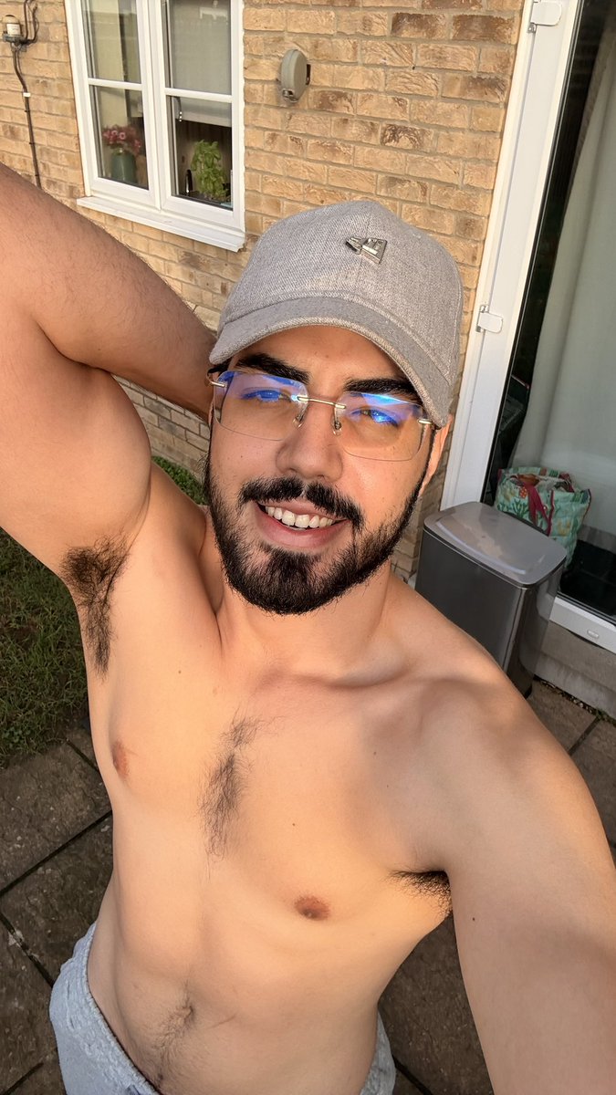 Lord_Brunoo's tweet image. Bom dia, maricas. 🐩