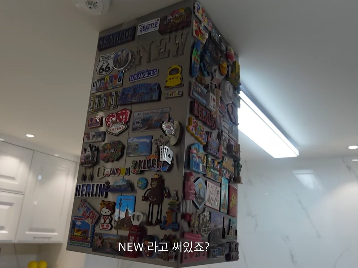 kirrawk's tweet image. Chanhee has a magnet from almost every place he’s been to 🥹 I see Chile, Paris, London, Jakarta, Philippines, Germany, Japan, LA, New York, Jeju, Vietnam, Dallas, Atlanta and many more. Also he’ll keep adding more
