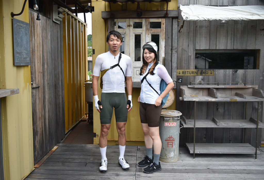 PRCCA_JAPAN's tweet image. サコッシュって自転車のレースで使われるのに、実際それで自転車乗ったら背中からすぐに前に回ってきて、膝に当たってすごく走りにくいよね。しかも小さくてあまり入らない。

なんて不満を解消するのが、ずれないサコッシュ。色も可愛いと評判です。
#prcca