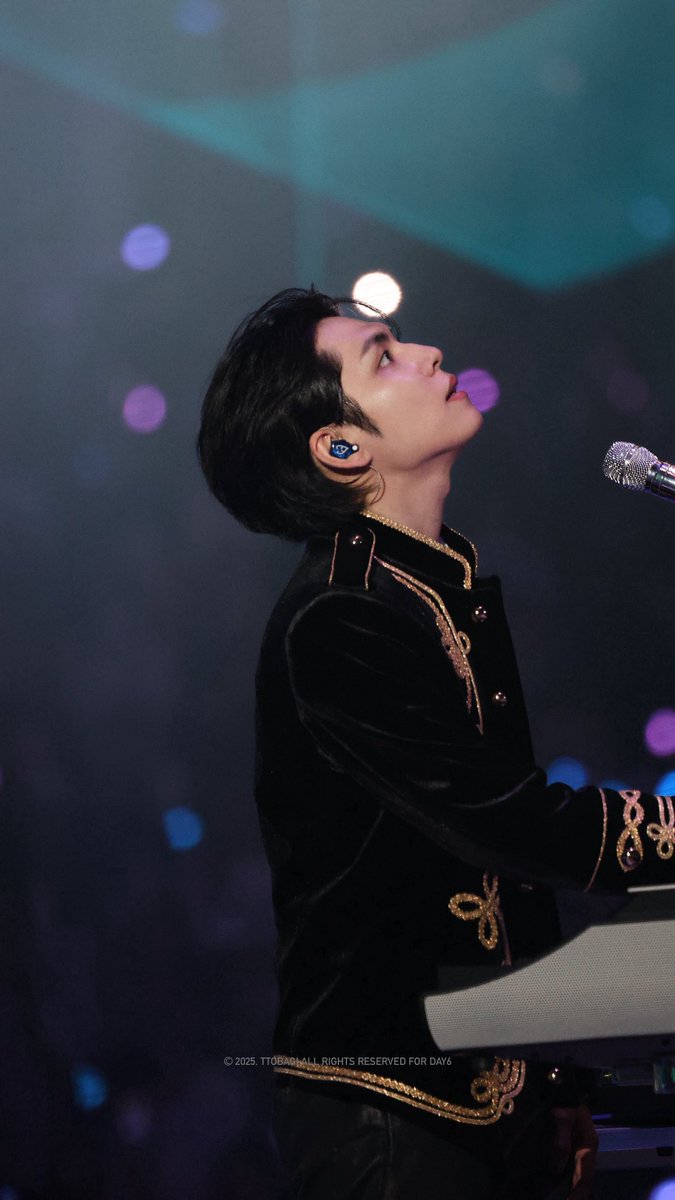 251219 #데이식스 #DAY6 #원필 #wonpil 💛