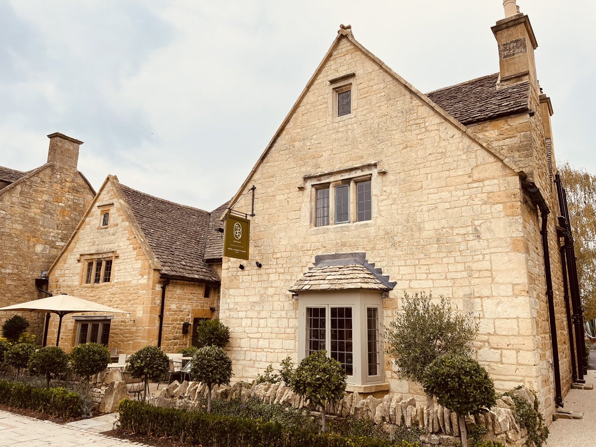 MichelinGuideUK's tweet image. First visit to Moda restaurant in recently opened House of George W. Davies hotel

#Broadway #Cotswolds 

New:guide.michelin.com/gb/en/gloucest…