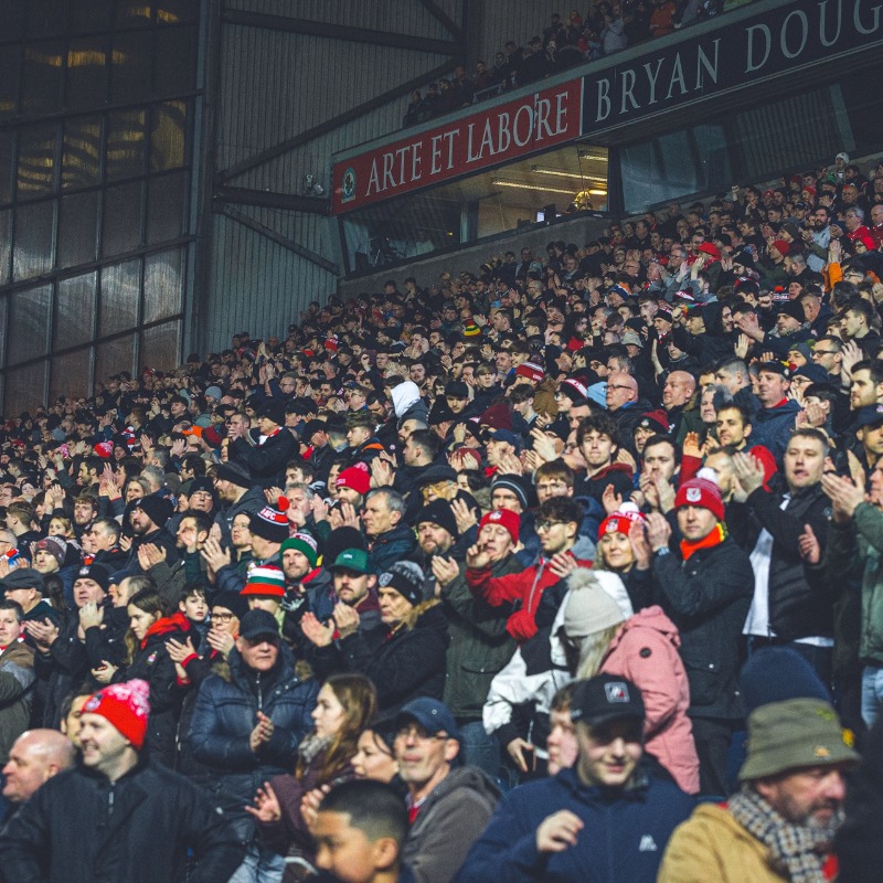 Wrexham_AFC's tweet photo. 🚌 We will be subsidising supporter travel for our New Year's Day trip to Blackburn Rovers. To claim your free coach ticket, head to our eTicketing website.

Already purchased? Your ticket will remain valid, and money will be refunded into your bank account.

🔴⚪️ #WxmAFC