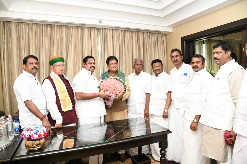 சென்னையில் மாண்புமிகு கழகப் பொதுச்செயலாளர் புரட்சித்தமிழர் <a href="/EPSTamilNadu/">Edappadi K Palaniswami-SayYEStoWomenSafety&AIADMK</a> அவர்களுடன் மத்திய அமைச்சரும், தமிழக பாஜக தேர்தல் பொறுப்பாளருமான திரு <a href="/PiyushGoyal/">Piyush Goyal</a> அவர்கள் சந்திப்பு.

இந்நிகழ்வின் போது தேர்தல் இணை பொறுப்பாளர் <a href="/arjunrammeghwal/">Arjun Ram Meghwal</a> அவர்கள் மற்றும் மத்திய இணை அமைச்சர்