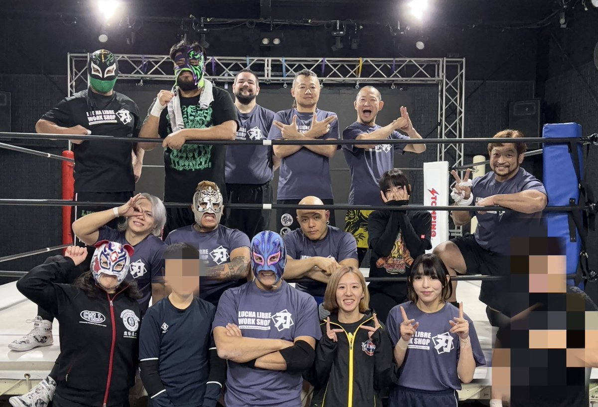 2025年リング練習納め

🇲🇽〜ルチャリブレ〜ワークショップ刃〜🇯🇵
心より感謝致します。

¡Muchas gracias!

#レッスル武闘館 #ワークショップ刃 #luchalibre #覆面MANIA #ルチャリブレ #プロレス #サンキューベリーハマッチ👍