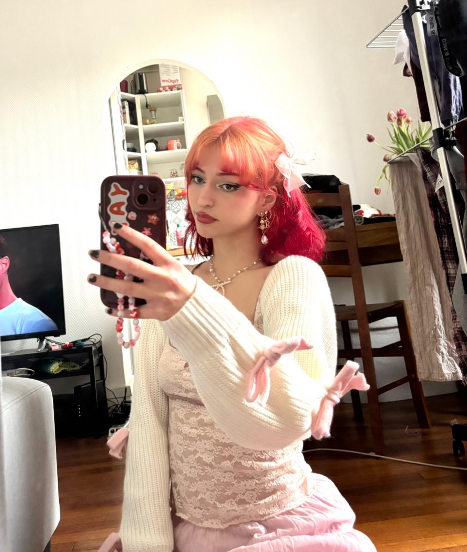 cherry tweet media
