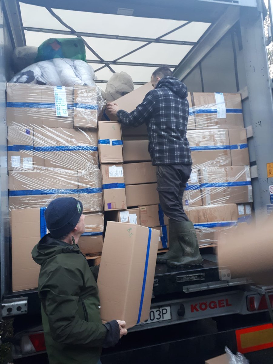 BcpBurren's tweet photo. 🚛A hive of activity here on Friday. We loaded up truck #124 &amp;sent it on its way to Poland. It will travel from there to Ukraine&amp; be distributed to those in need, a lot will go to a special needs orphanage in Odessa. Thank you to all our loaders, packers &amp; those who donated aid🌻 https://t.co/KjHKFtUTjU