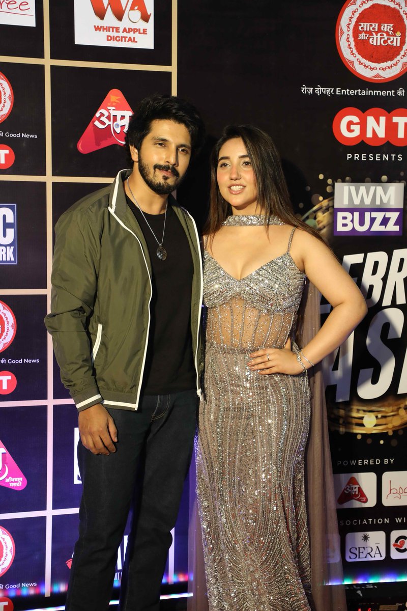 iwmbuzz's tweet photo. #KanwarDhillon and #AshnoorKaur At The Red Carpet Of IWMBuzz Celebrity Bash 2025
Title Partner: @ATSBB | #GNT
Powered by: #GTCNetwork | @abhijaatmarathi | @BodhitreeM
In Association with: #WhiteAppleDigital | #Sera | #AKCH @AmitKhanWriter
#IWMBuzz #CelebrityBash https://t.co/eaLJgPaU10