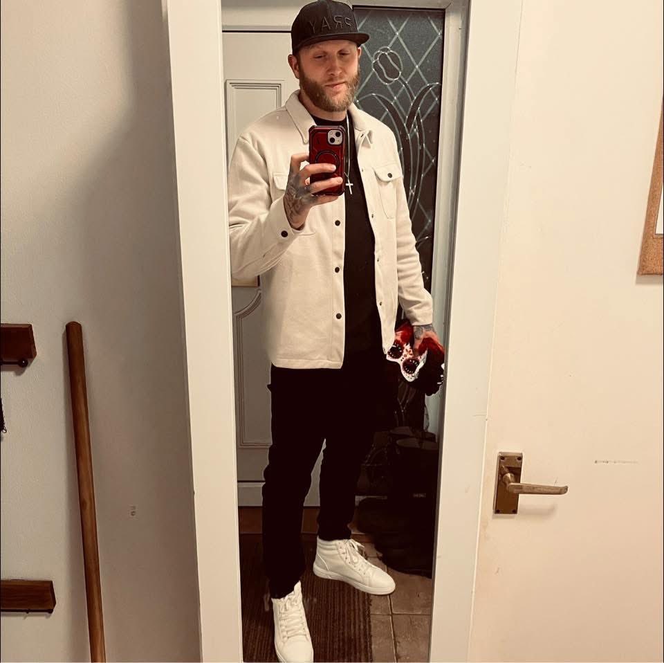 Happy Birthday to our Digital Creator and the mastermind behind our amazing promotional video Big Rob 🎂

 #HappyBirthday #Team