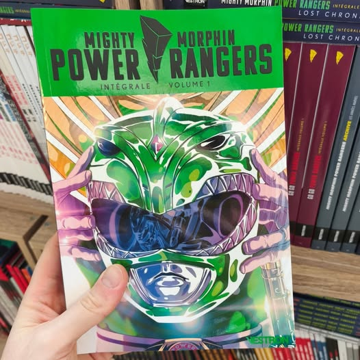 𝗥𝗲𝘁𝗼𝘂𝗿 𝗲𝗻 𝘀𝘁𝗼𝗰𝗸 🥳

Ça, c'est du retour en stock qui fait extrêmement plaisir !

L'intégrale 1 de Power Rangers est de retour sur le site !