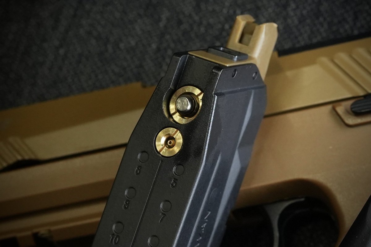 jkarmy_int's tweet image. TTI Airsoft Lightweight Aluminum Magazine 
For SIG AIR VFC P320 M17 GBBP 

28 Rds Capacity 
With Two Color Available ✨ 

#tti #ttiairsoft #sigair #p320 #m17 #vfc #magazine