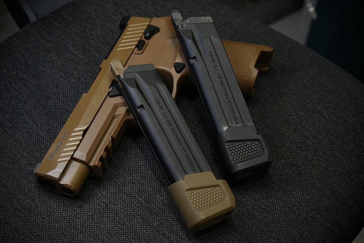 jkarmy_int's tweet image. TTI Airsoft Lightweight Aluminum Magazine 
For SIG AIR VFC P320 M17 GBBP 

28 Rds Capacity 
With Two Color Available ✨ 

#tti #ttiairsoft #sigair #p320 #m17 #vfc #magazine