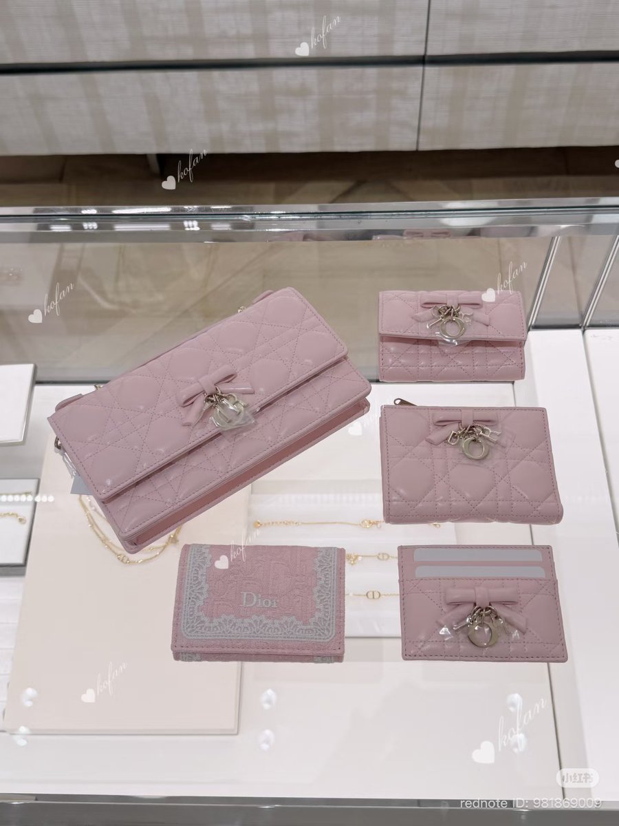 8_rivi's tweet image. Diorの新作、リボン💭𓈒 ˖ ࣪ 𝜗𝜚！？