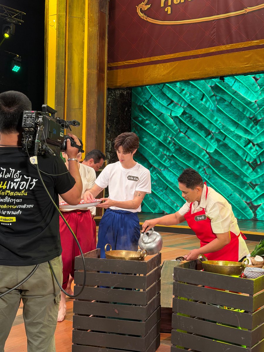 miloxmark1's tweet photo. Mark Tuan B.Stage update 

Had a lot of fun learning how to make a thai dessert during a shoot today! stay tuned~
https://t.co/dLSR5hf2hF

#MarkTuan @marktuan https://t.co/yIqIaYFPxq