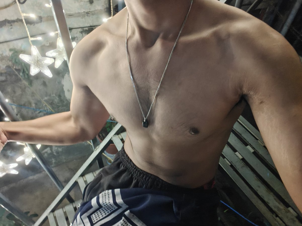 alex brokn tweet media