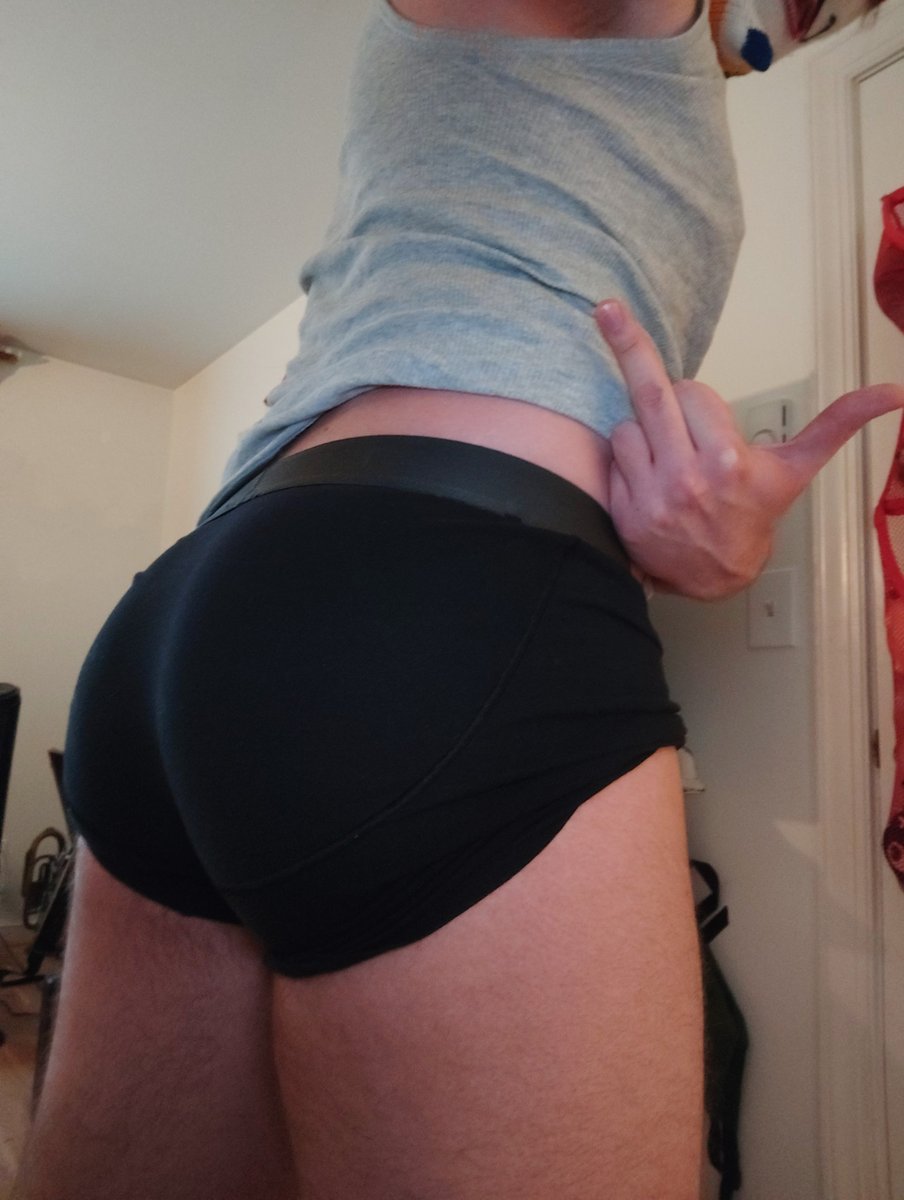 thabestway's tweet photo. Stop looking at my ass bro https://t.co/82de1bJdiq