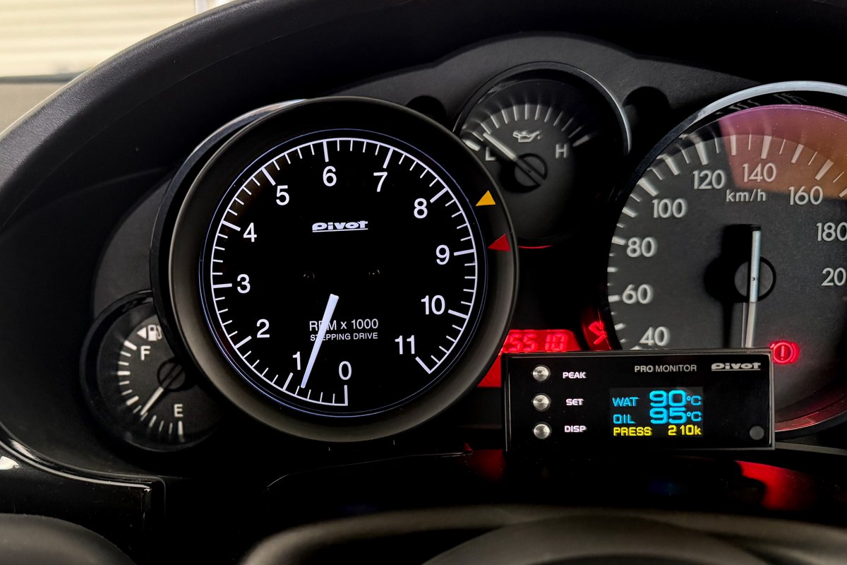 ryo_nc3's tweet image. PIVOT GT GAUGE-80
PIVOT PRO MONITOR

筑波で車重測るときガソリン残量見ようと写真撮ったら、PIVOTのメーターがえらくキレイに写りました✨
#pivot