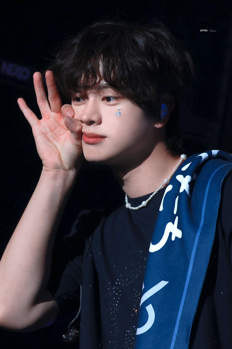 6OOK6's tweet image. 251204 SPECIAL LIVE TOUR in 도쿄 #육성재💗 

기여운 얼굴에 남자손바닥

#성재 #ユクソンジェ
#YOOKSUNGJAE @BTOB_6SJ