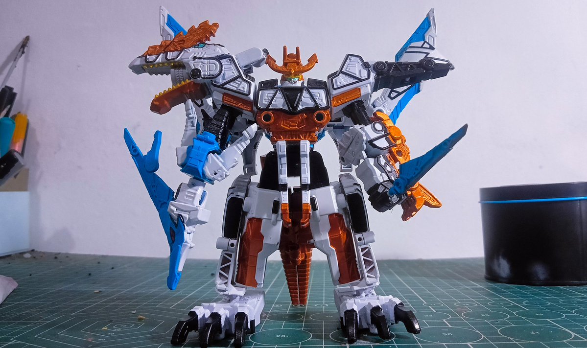 チュパカブラ様 Adidas Consortium Revisits 2008's ZX 8000 Release Honoring Shoe's