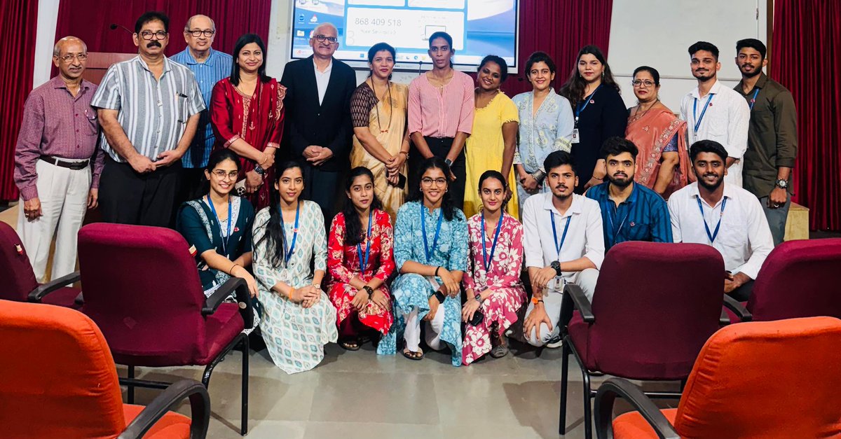 SDMPGCENTRE's tweet photo. *From dreams to discipline*
An empowering session on 19th December, 2025 with Olympian M. R. Poovamma, inspiring students to believe, persevere and achieve.
#StudentInspiration #OlympianTalk #SDMMBA @EduMinOfIndia https://t.co/iCJcoBIbmU