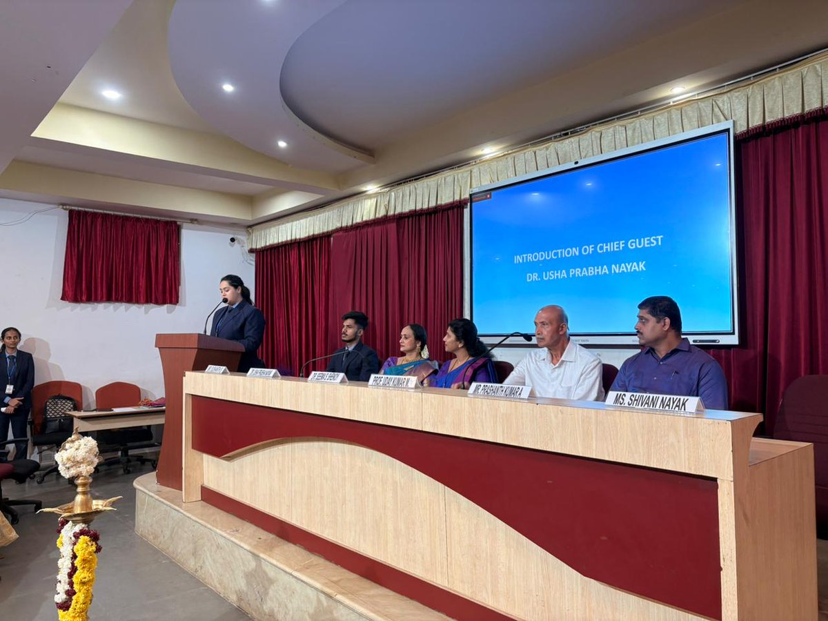 SDMPGCENTRE's tweet photo. Thrilled to share glimpses from the grand Inauguration of the Student Consortium 2025-26 on 12-12-2025 at SDM PG Centre, Mangalore.
An empowering start to a new year of collaboration and leadership. CG - Dr. Usha Prabha Nayak. Guest of Honour-Prof. Uday Kumar.@EduMinOfIndia https://t.co/M7rFLEDZRZ