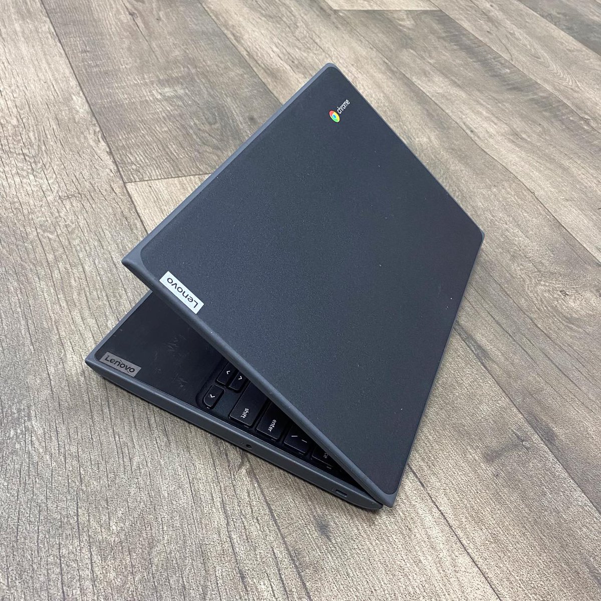 LaptopsArena's tweet image. Lenovo 100e Chromebook Gen 2 4GB Ram 32GB SSD Expandable with a MicroSD Card -ex uk
Kes 6,999/-
📷11.6″ Intel®-powered Chromebook
📷Chrome OS
📷Does not support windows📷
Call 0721763763
#student #school #chromebook #lenovochromebook