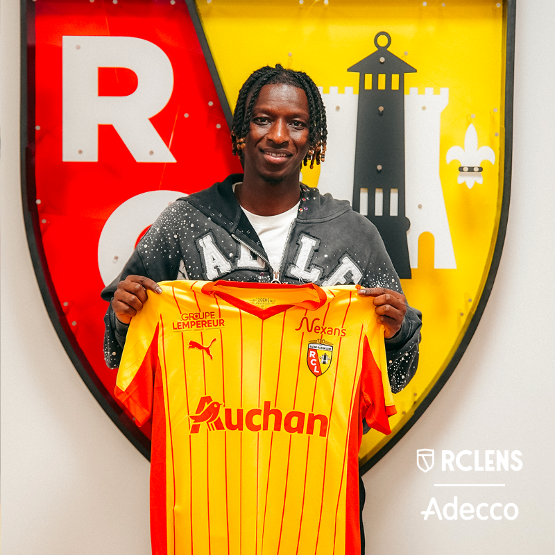 RCLens's tweet photo. Amadou Haidara est déjà Lensois 🔴🟡

Avant même l’ouverture du mercato hivernal, le Racing consolide son entrejeu. Milieu d’équilibre, doté de qualités techniques et d’un gros volume de jeu, l’international malien (48 sélections) s’est engagé avec le club jusqu’en 2029. ✍️