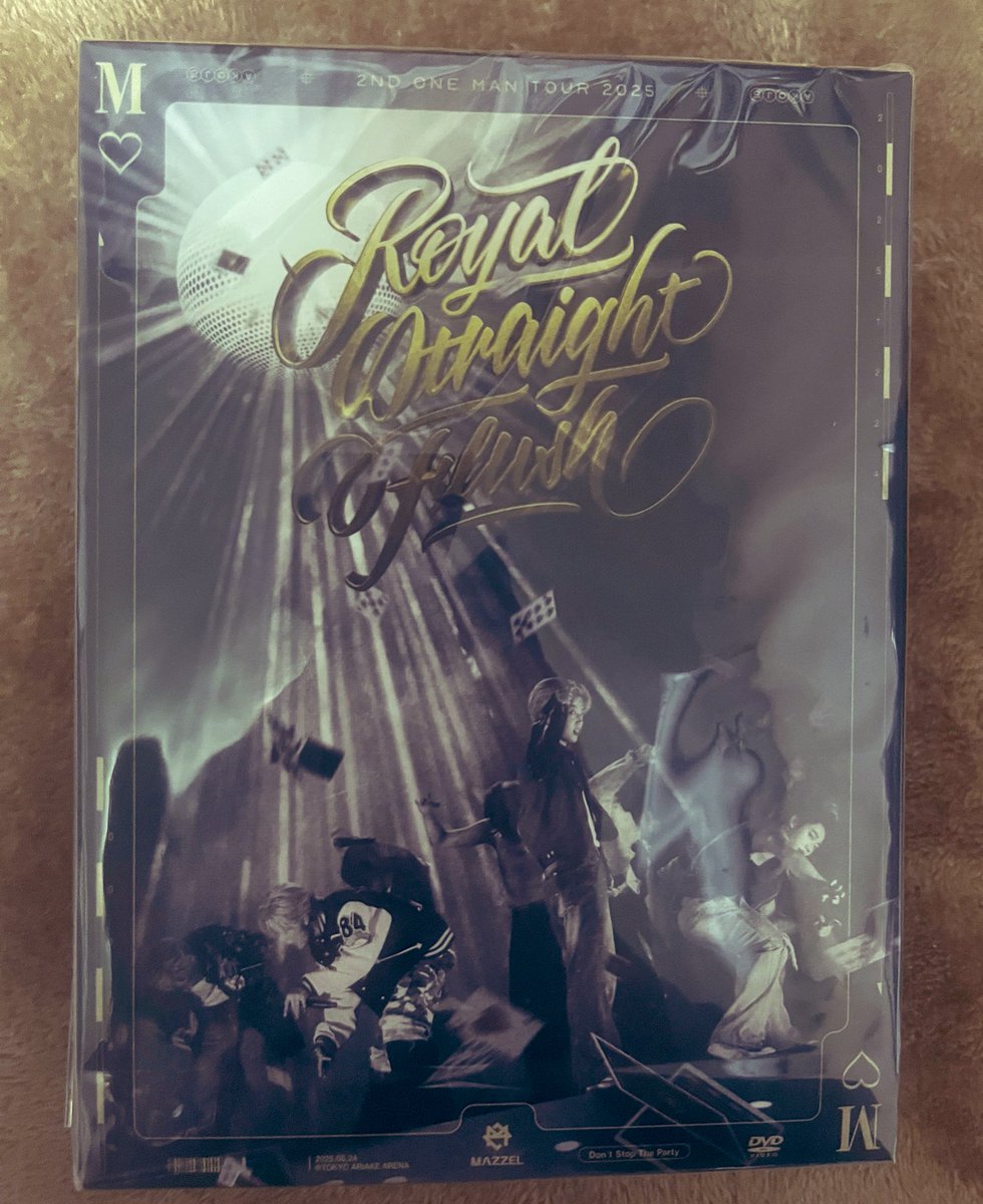 ひと足早いクリスマスプレゼント🎁届いた😭参戦してもない、配信を見